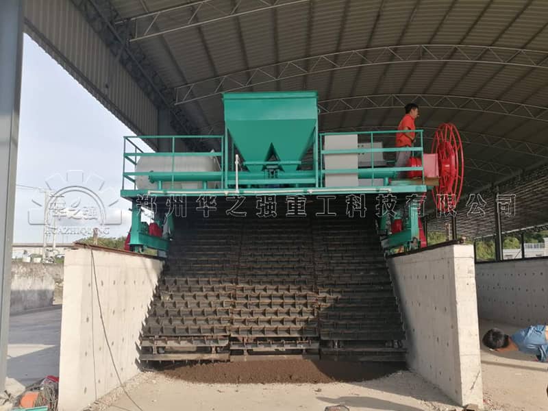 蘑菇渣發(fā)酵有機肥需要哪些配套設備？