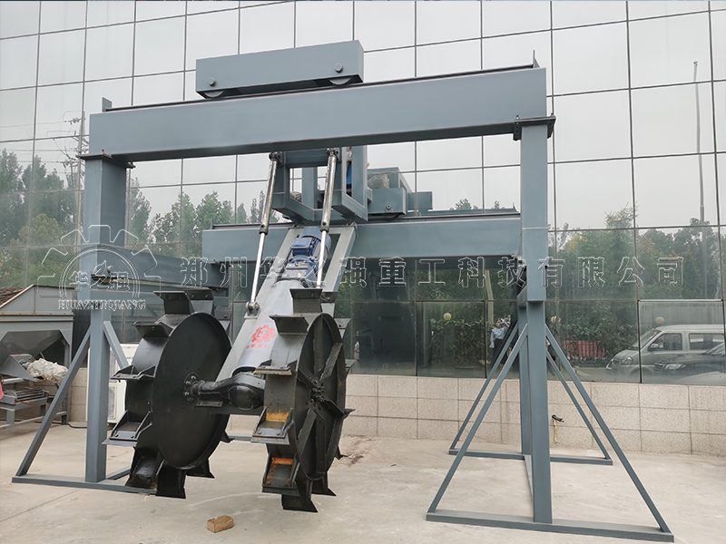 有機(jī)肥翻堆機(jī)設(shè)備的日常維護(hù) 有機(jī)肥翻堆機(jī)設(shè)備的日常維護(hù)