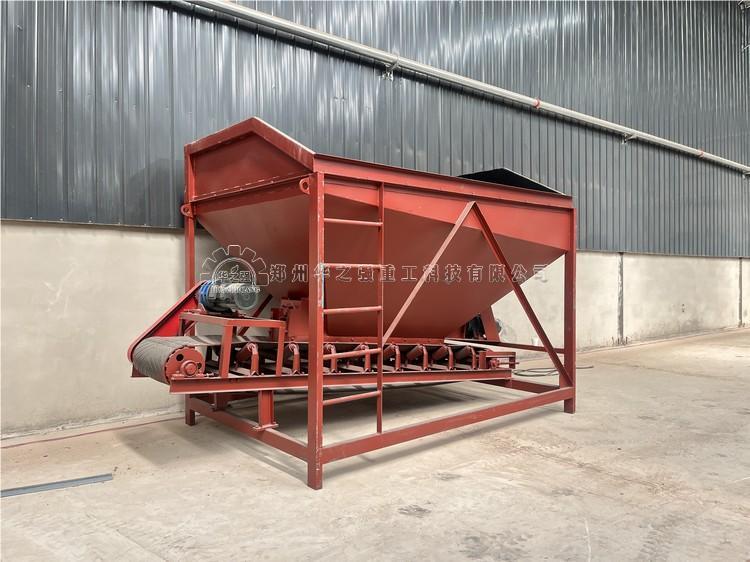 鏟車料倉(cāng).jpg 鏟車料倉(cāng).jpg